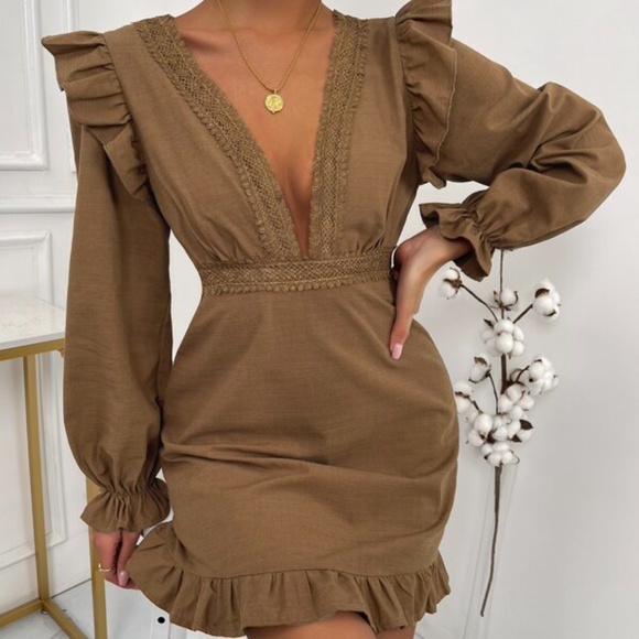 Classic Cream Plunging Neckline Lace Ruffle Sleeve Mini Dress - Picture 7 of 11